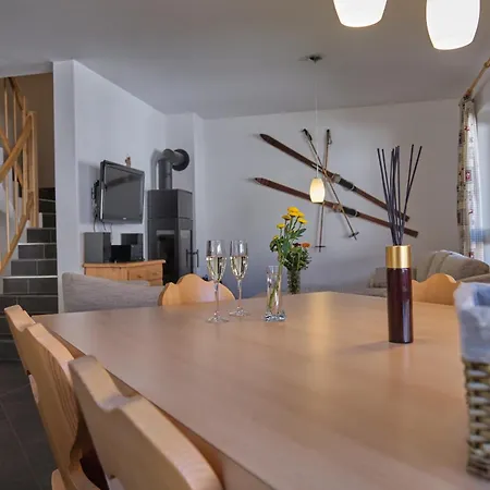 Haus Nicola * باد جاستاين