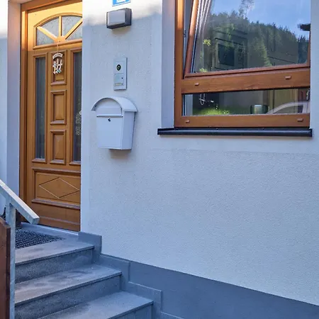 Haus Nicola شقة