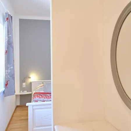 Haus Nicola شقة