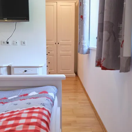 Haus Nicola باد جاستاين